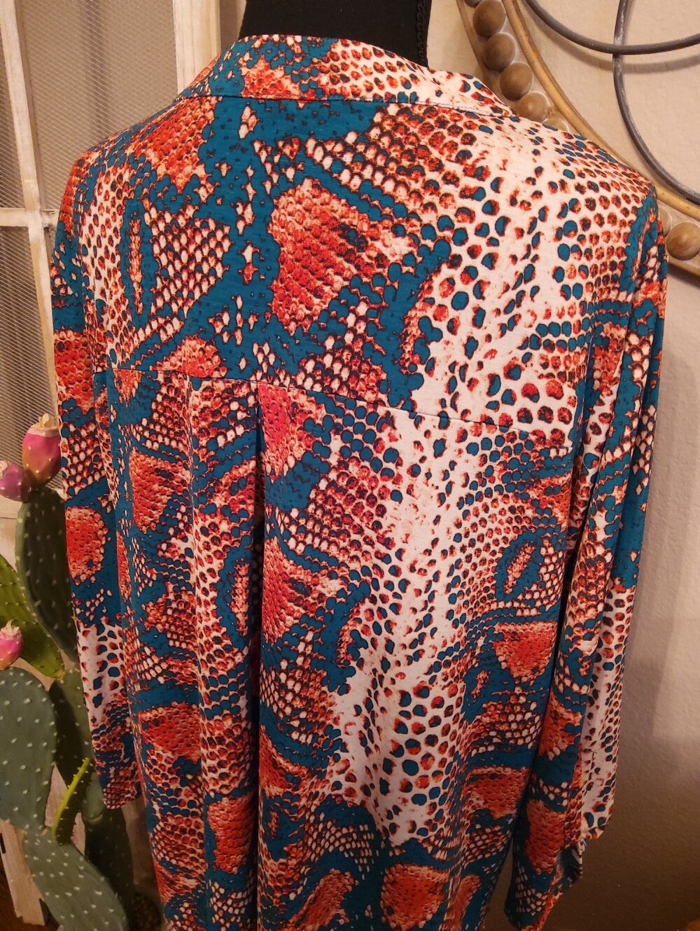 Dear Scarlett Teal and Orange Abstract Print Tunic - Picture 8 of 12